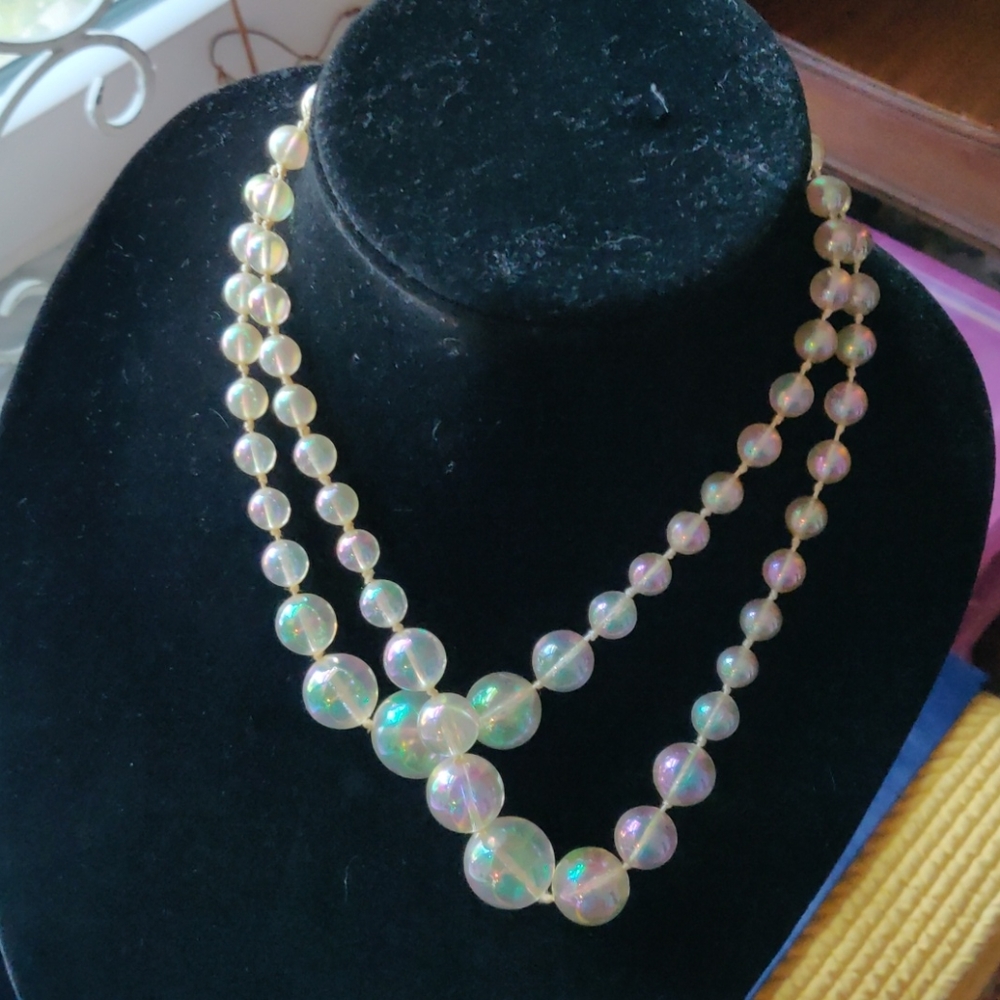VTG 50's 2 strand acrylic bubbles (#199)